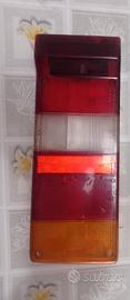Plastica Fanale Posteriore Destra Y10