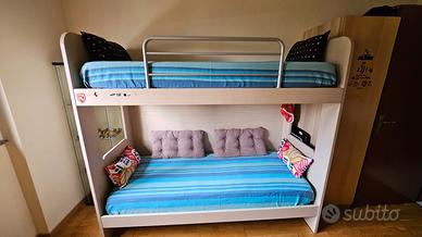 Letto a  Castello con ribalta