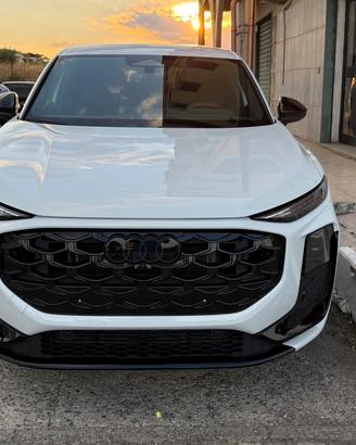 Audi Q3 SPB TFSI 150 kW S tronic quattro Line edit
