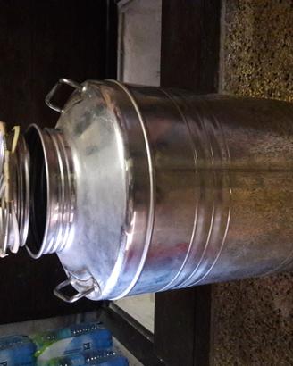 Contenitore in acciaio