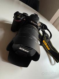 Nikon D3200 piu 2 obbiettivi 18/105 mm + 14mm