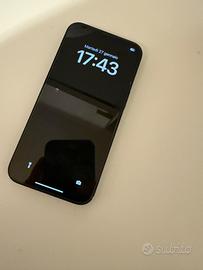 iPhone 13 midnight blue