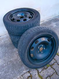 Cerchi e gomme per auto