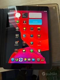 Apple iPad 7ª gen.  10.2” – 32GB Wi-Fi + Cover