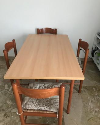 Tavolo con 4 sedie