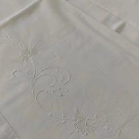 Lenzuola matrimoniale in lino ricamato