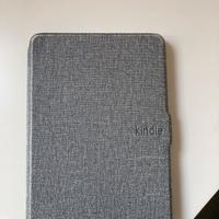 Kindle poco usato + custodia gratis !