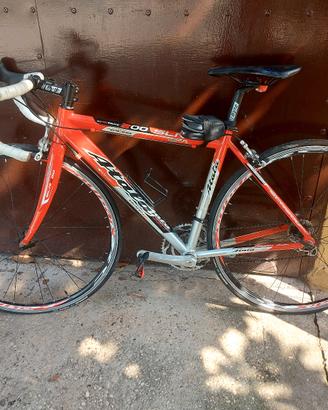 Atala SLR 200