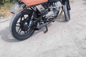 moto guzzi V65