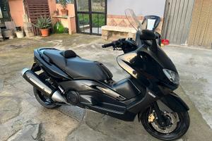 Yamaha T max 500