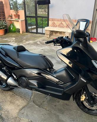 Yamaha T max 500