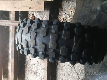 Gomme e cerchi fuoristrada  245 75 16