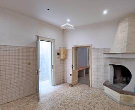 Luminosa casa indipendente a Lecce, da ristruttura