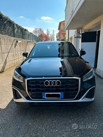 Audi Q2 tfsi 35 sline identity black