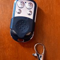 telecomando cancello compreso di batteria nuovo