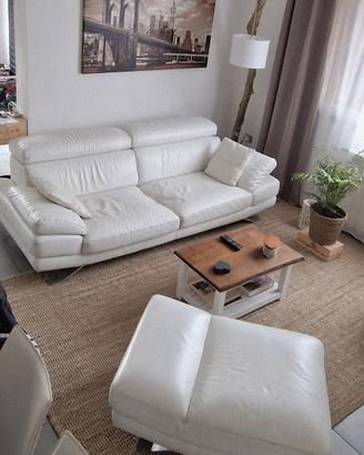 Divano in pelle bianco