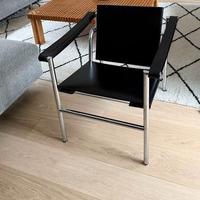 MDF ITALIA Milano LC 1 in cuoio nero