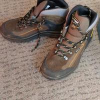 Scarponcini da montagna