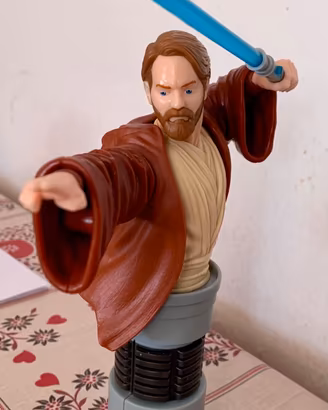 Statuetta Star Wars Obi-Wan Kenobi con spada