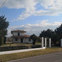 Villa semirifinita con 5000mq di terreno