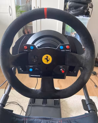 Thrustmaster T300 Ferrari Playseat Challenge PsPC