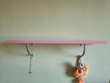 Mensola in legno per cameretta