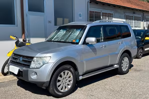 MITSUBISHI Pajero Instyle 3.2 Di-D 16V autom 5P