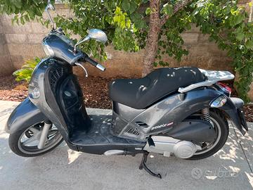 Kymbo People 250I - 2003