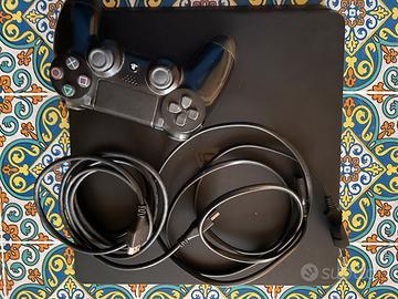 Ps4 slim 1tb + dualsense 4 + 2 giochi