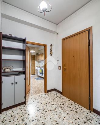 4 LOCALI A REGGIO NELL'EMILIA