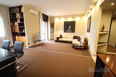 Appartamento di 145 m² con 4 locali a Milano