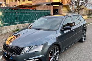 ŠKODA OCTAVIA COMBI RS 2.0 TDI 184CV - DSG 6 marce