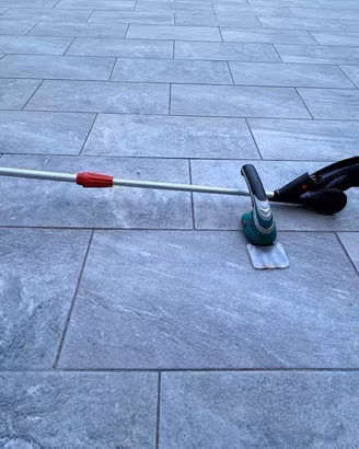 Bosch Isio 3 - Forbici da Giardino a Batteria