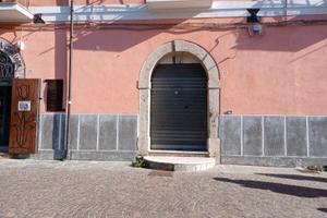 LOCALE IN CENTRO 