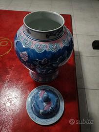 vaso con coperchio 