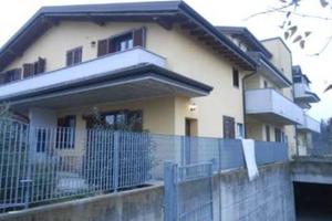 Immobile in asta di 70 m² con 2 locali e box auto 
