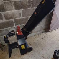 Biotrituratore elettrico.