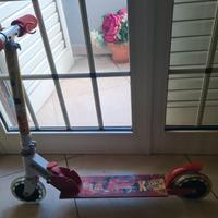 Monopattino Cars 2 ruote