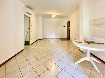 3 LOCALI A CERVARESE SANTA CROCE