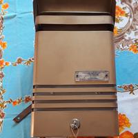 Cassetta posta vintage