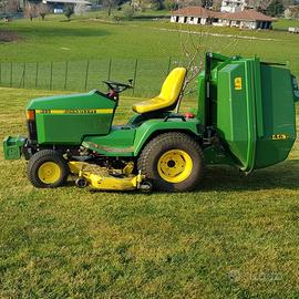 Trattorino tagliaerba John Deere 455