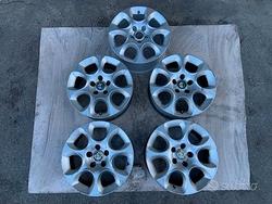 Cerchi in lega 16 pollici Alfa Romeo 159 2009