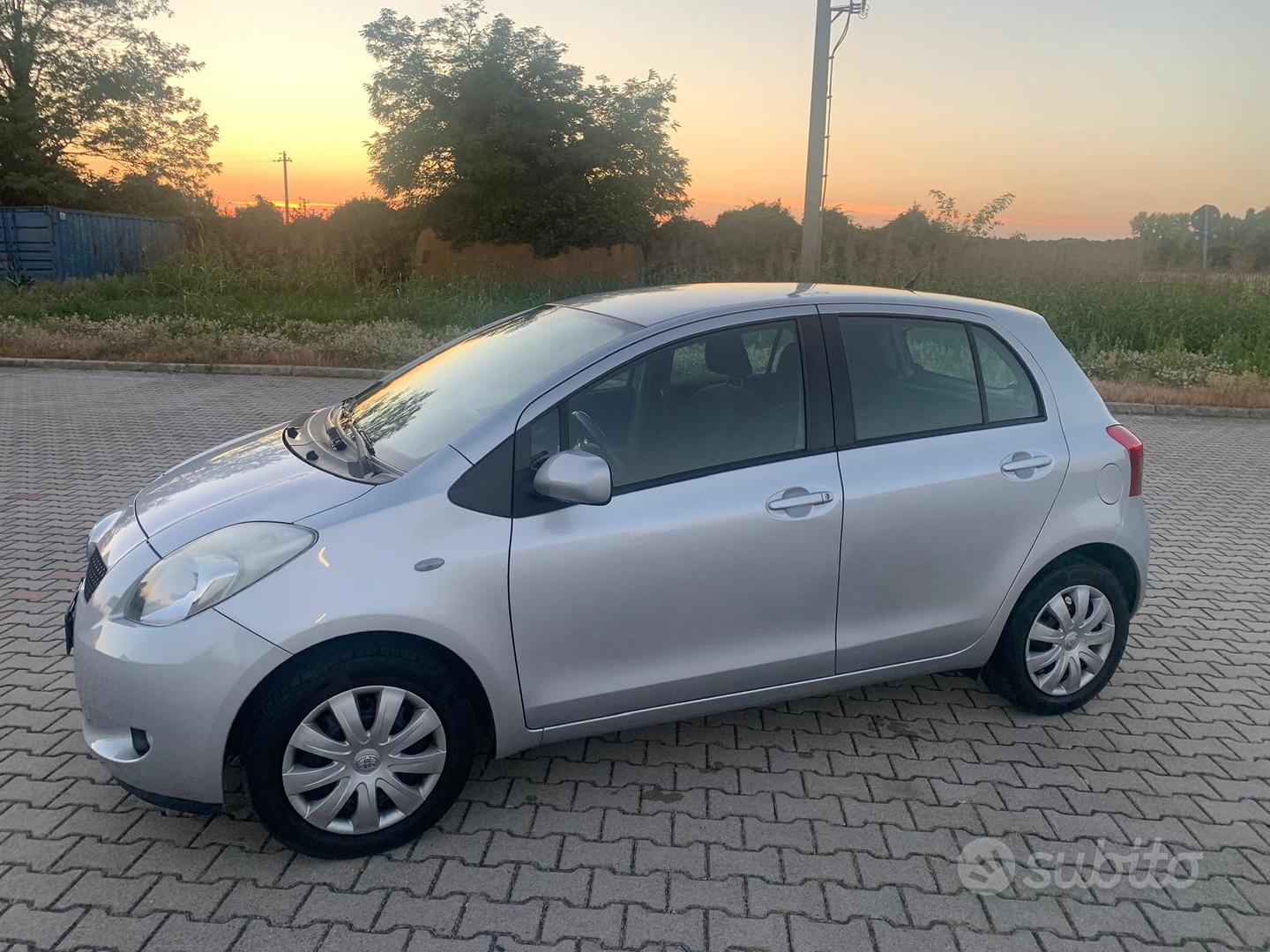 Toyota Yaris 2007 photo 3