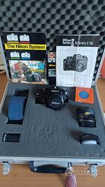 Fotocamera analogica Nikon 