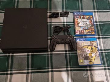 PlayStation 4 slim 
