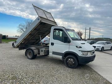 Iveco Daily 35C14 3.0Hpi TDI TRILATERALE 