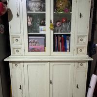 Credenza e vetrina
