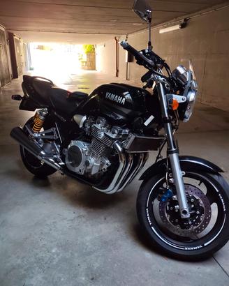Yamaha xjr1300