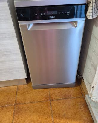 lavastoviglie Whirlpool