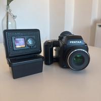 Pentax 645N + 75mm f/2.8 AF + 2 magazzini